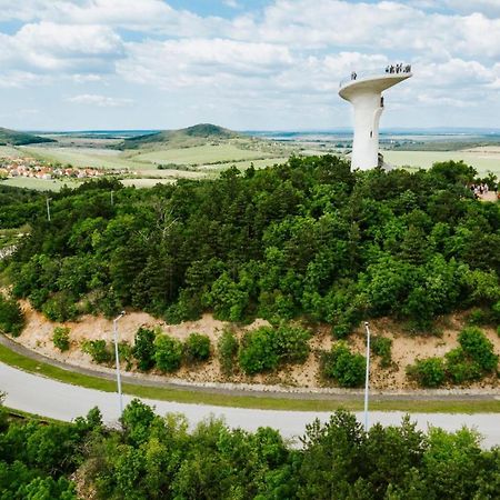 Вилла Velencei Vadregenyes Vendeghaz Экстерьер фото